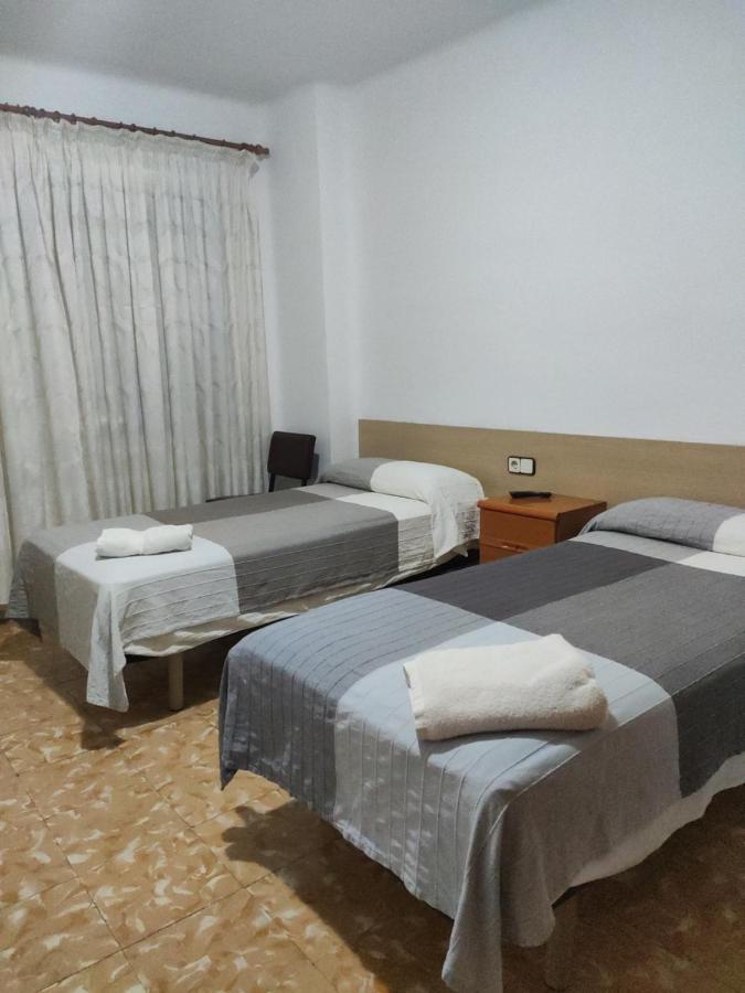 Fonda Ca La Maria Hotel Avinyo Bagian luar foto